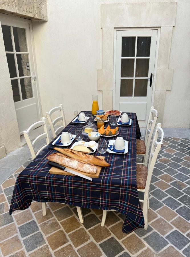 Le Regardeur Bed & Breakfast Saint-Rémy-de-Provence Exterior foto