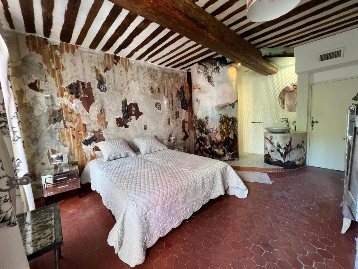 Le Regardeur Bed & Breakfast Saint-Rémy-de-Provence Exterior foto